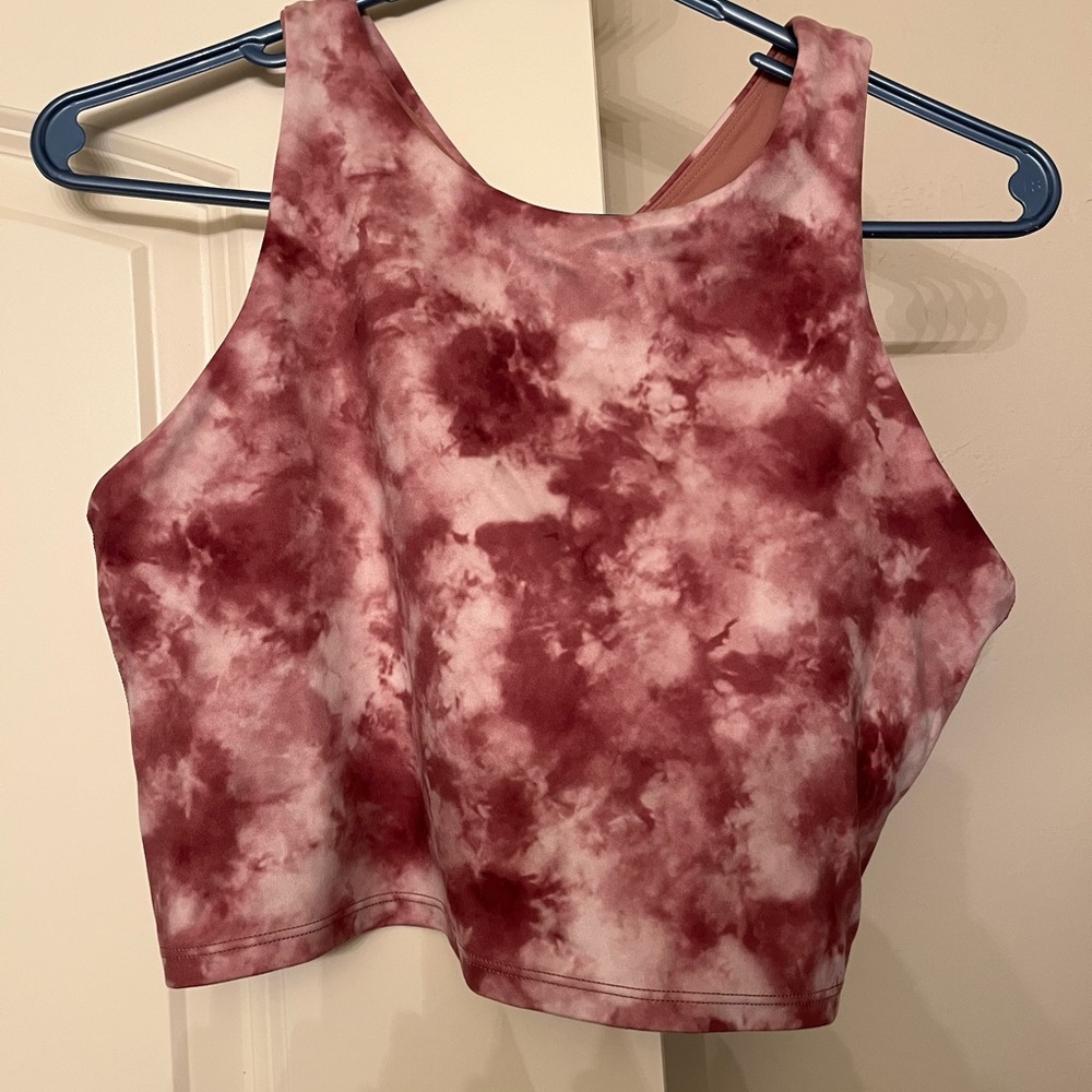 Athleta Red and White Tie-Dye Crop Top
